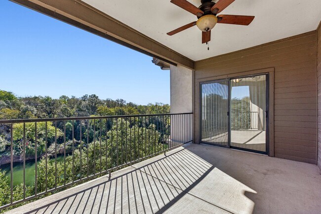 Floorplan - Waters Edge Apartment Homes