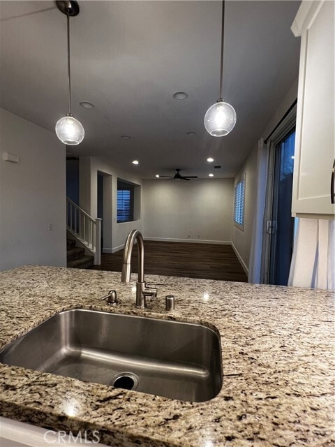 Building Photo - 12 Campamento