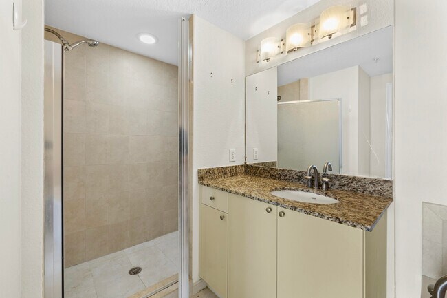 Building Photo - 1830 Radius Dr