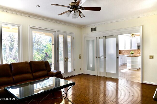 Building Photo - 4328 Park Verdi