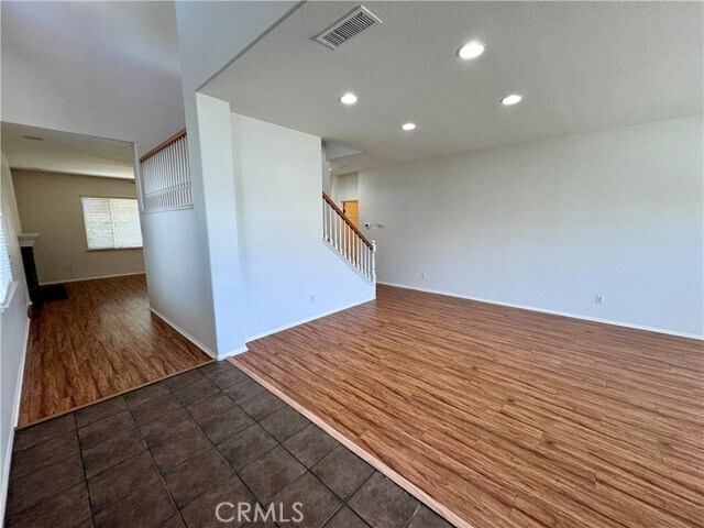 Building Photo - 38090 Sherwood St