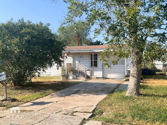 Building Photo - 1813 Timrod St