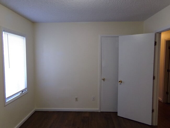 Building Photo - Havelock Home in College Park Subdivision