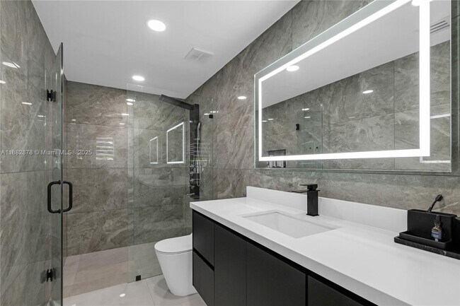 Building Photo - 2663 SW 187th Ave