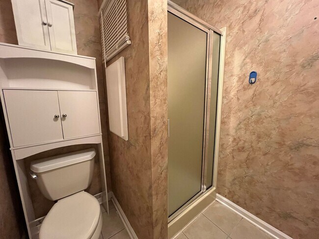 Building Photo - 1706 Meadow Oak Ct