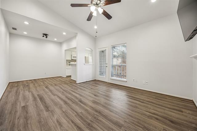 Building Photo - 8600 Coppertowne Ln