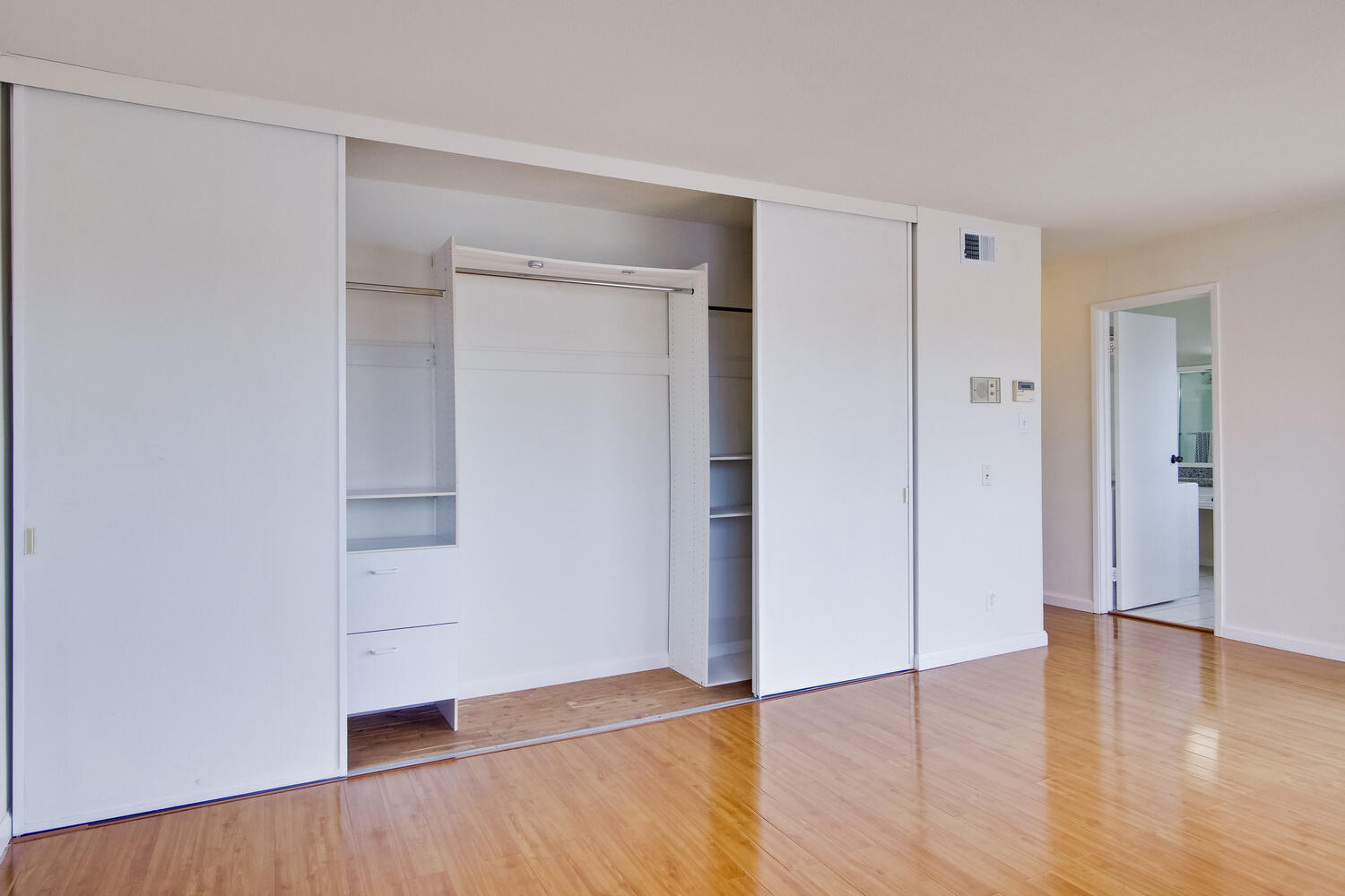 Building Photo - 255 Shearwater Is