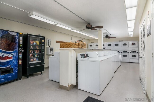 Laundry - 1605 Hotel Cir S