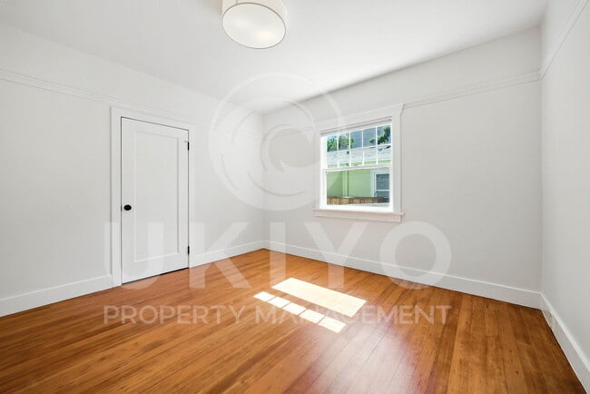 Building Photo - 4212 Arroyuelo Ave