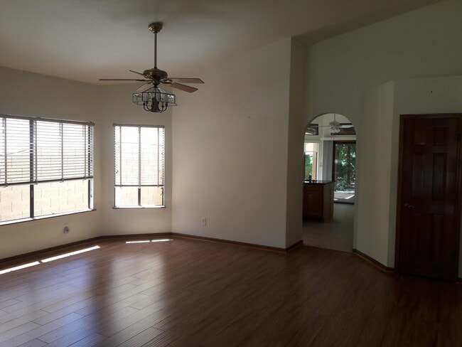 Building Photo - 15852 N 50th St