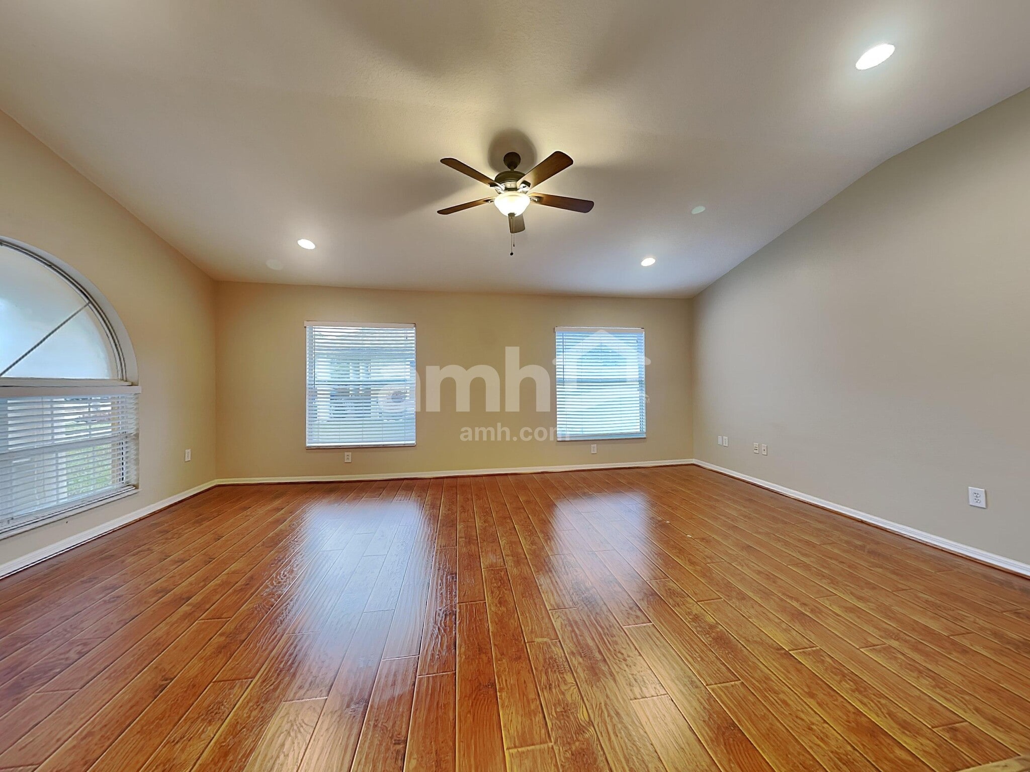 Building Photo - 15511 Montilla Loop