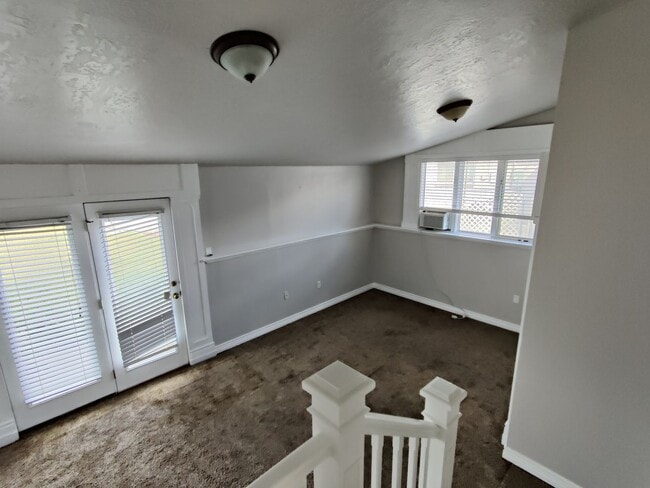 Building Photo - Cute 3 Bed/1Bath House for Rent in Provo!!