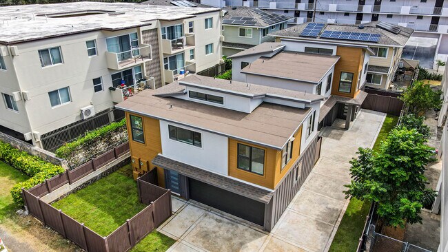 Property Entrance - 1729 Keeaumoku St