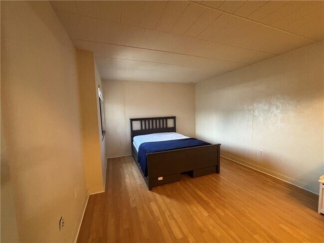 Building Photo - 1 Trimont Ln