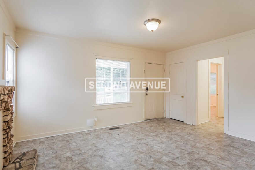 Building Photo - 114 Cypress St