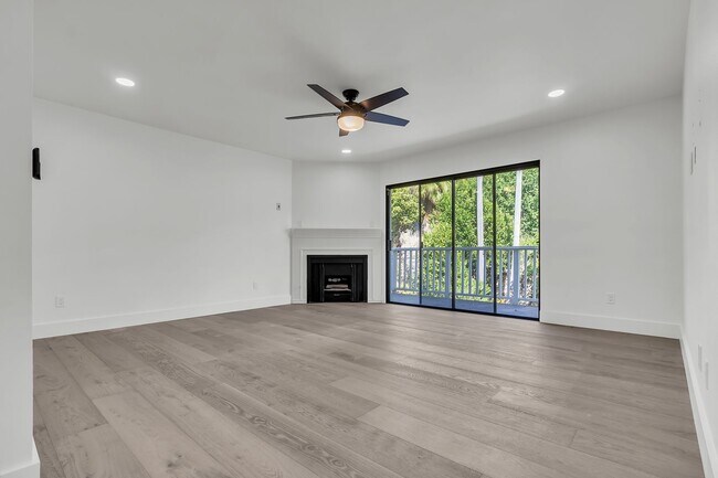 Building Photo - 26232 Glen Canyon Dr