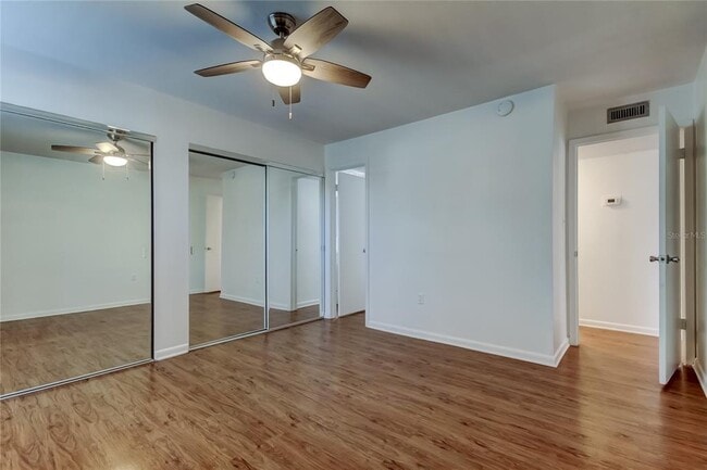 Building Photo - 2302 S Manhattan Ave