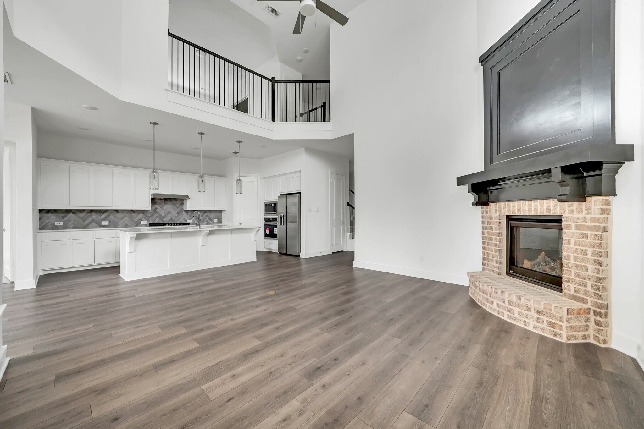 Building Photo - 3729 Paradise Way