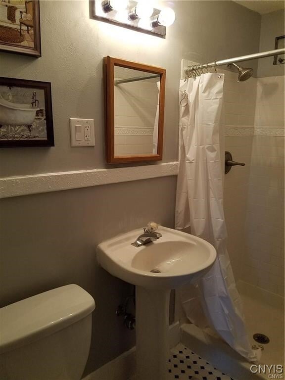 Building Photo - 400 Roberts Ave