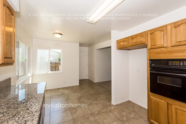 Building Photo - 4553 Goya Pkwy