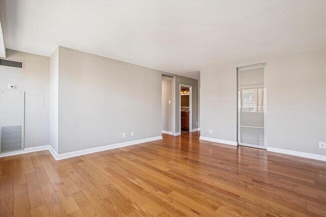 Building Photo - 1245 13th St NW