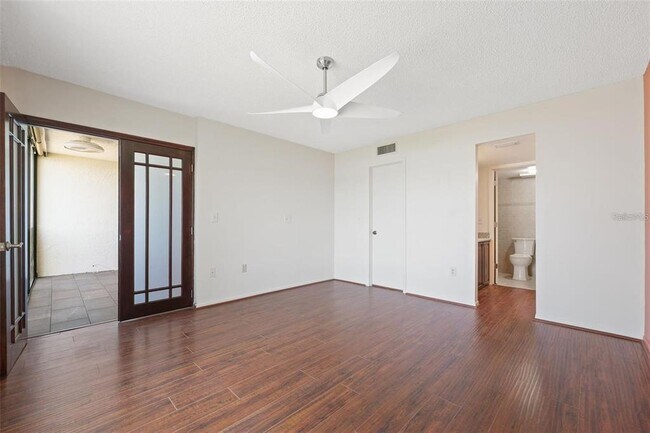 Building Photo - 4620 Bay Blvd