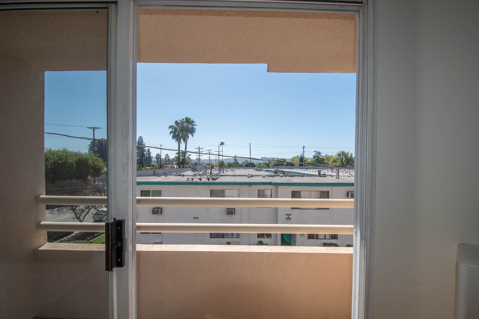 Building Photo - 6041 Fulton Ave