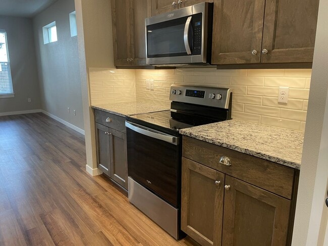 Building Photo - NEWLY BUILT 3 BED/2 BATH OPEN CONCEPT HOME...