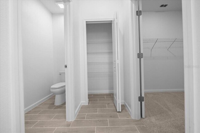 Building Photo - 8885 SW 68th Ter Rd