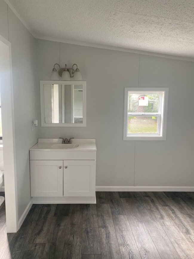 Building Photo - Great rental in Bath
