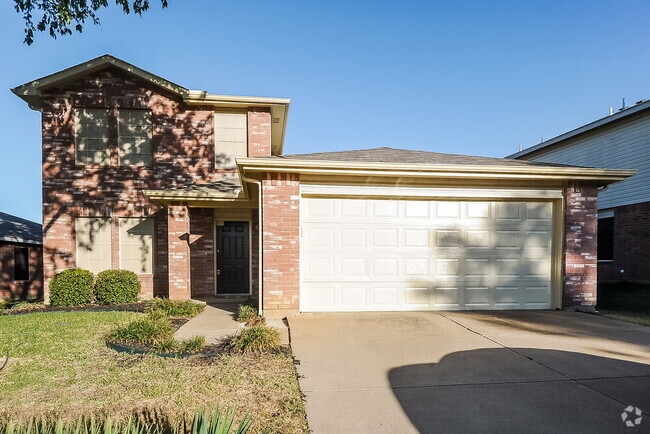 Building Photo - 8705 Stonebriar Ln