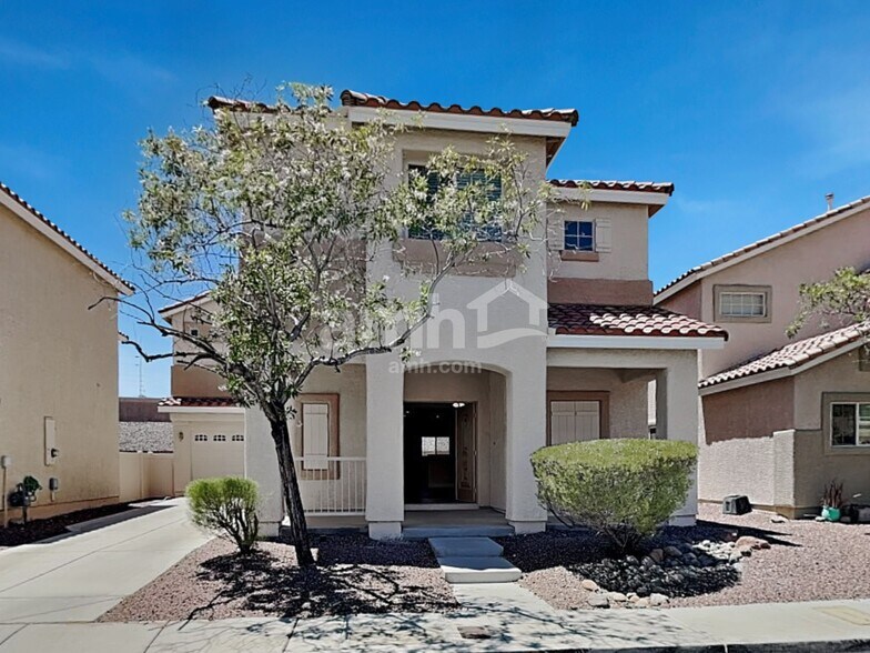Primary Photo - 8845 Red Fox Dr