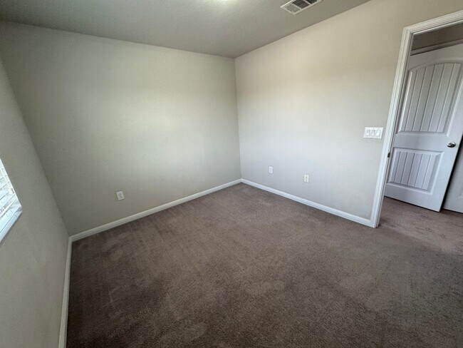 Building Photo - NEAR MEDICAL CENTER  |  GATED COMMUNITY   | 3 BEDROOMS  |  2.5 BATHS