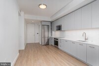 Building Photo - 1630 Columbia Rd NW