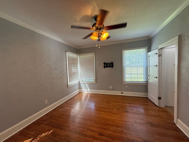 Building Photo - Charming Historic Highland Rental – 3BR, 2...