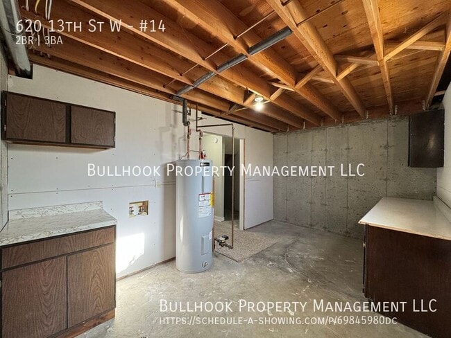 Building Photo - 620 13th St W