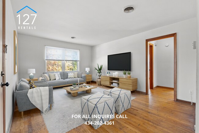 Building Photo - 2 Bedroom Apartment in Great Location