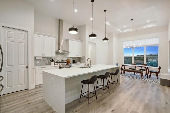 Building Photo - 20704 Leaning Oak Dr