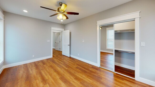 Building Photo - 1533 Forest Ave
