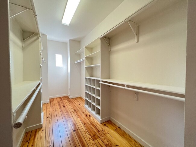 Building Photo - 1205 Kinney Ave