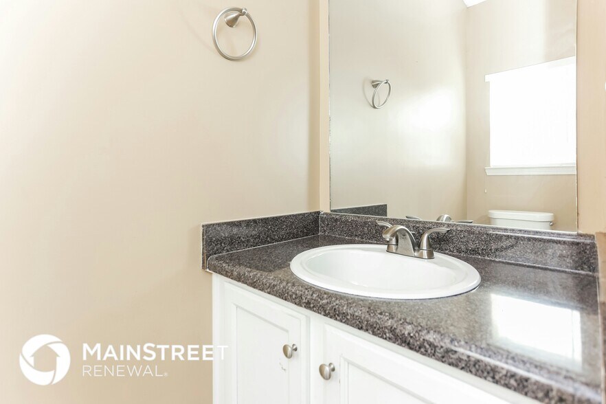 Building Photo - 5742 Wellborn Creek Dr