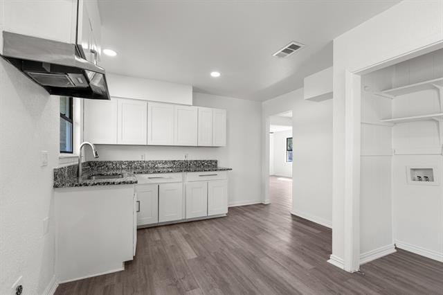 Building Photo - 1706 Dorothy Dr