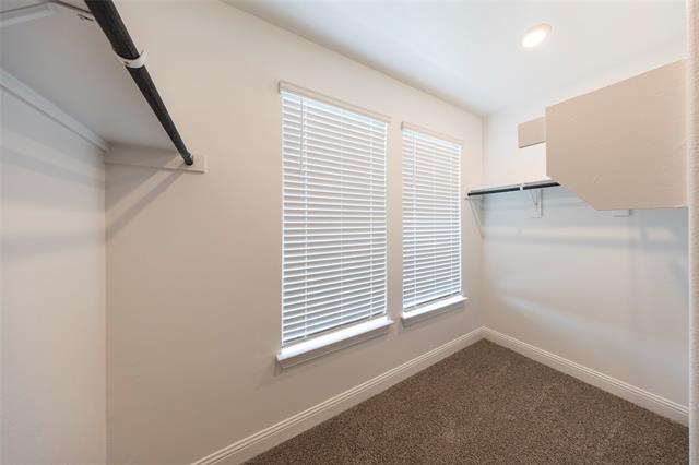 Building Photo - 1530 Lake District Dr