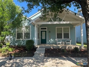 Building Photo - 421 Shadow Point