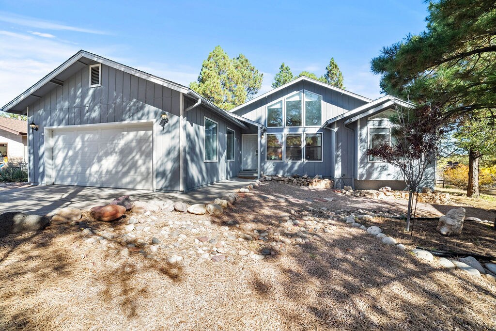 Building Photo - 4172 E Broken Rock Loop