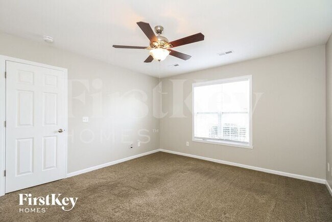 Building Photo - 4596 River Gate Dr