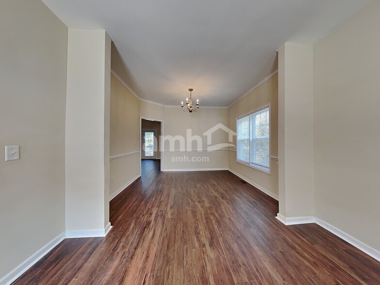 Building Photo - 815 Brookhannah Ct