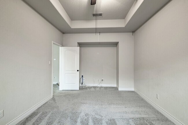 Building Photo - 2882 Coral Sky