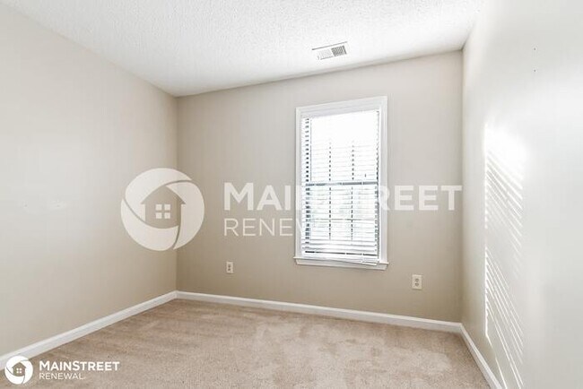 Building Photo - 6656 Lake Forest Dr N, Walls, MS 38680