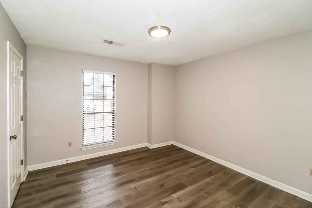 Building Photo - 6842 Theda Cove